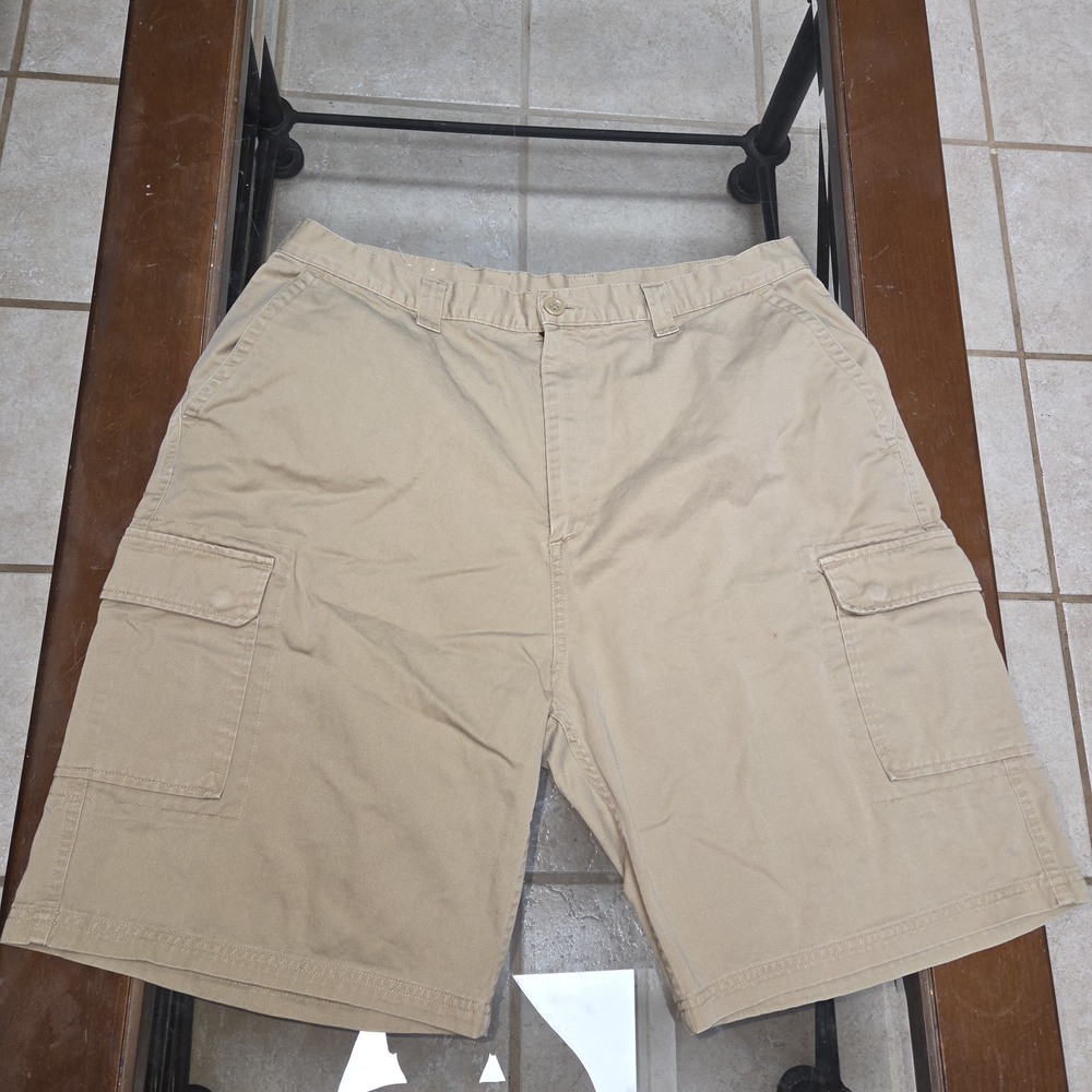 Men's Tan Cargo Shorts (H141)